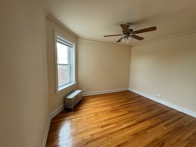 2043 N Cicero Ave unit 3S, Chicago, IL 60639 - photo 3