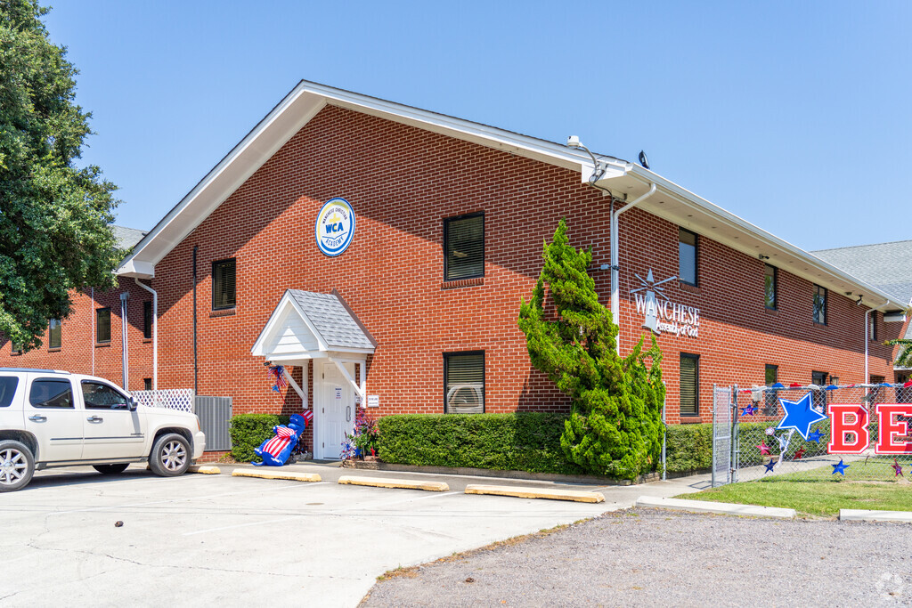 Wanchese Christian Academy serves 68 students in grades PK-12.