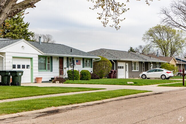 In South Sioux City single-family homes are prevalent, with common styles including ranchers, split levels and new traditionals.