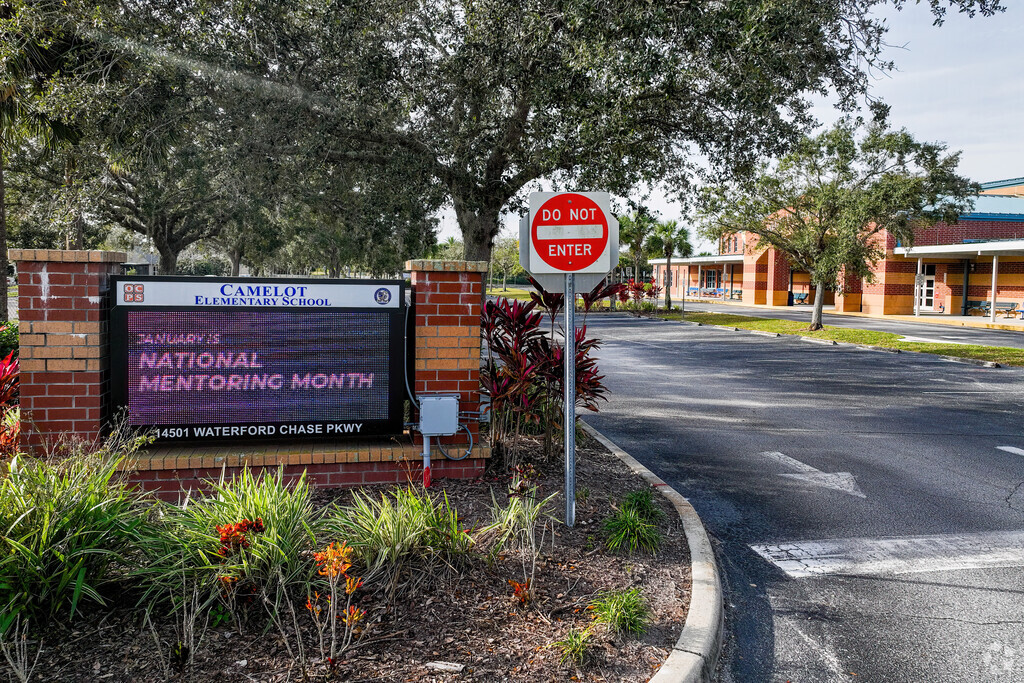Camelot Elementary School is located on Waterford Chase Parkway in Orlando, Florida.