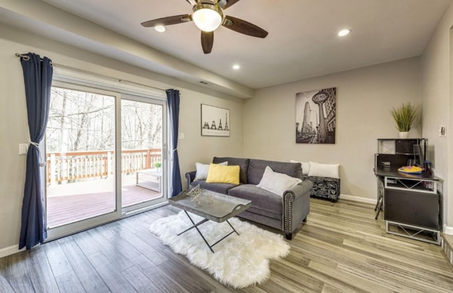 5338 Anchor Ct, Fairfax, VA 22032 - photo 7