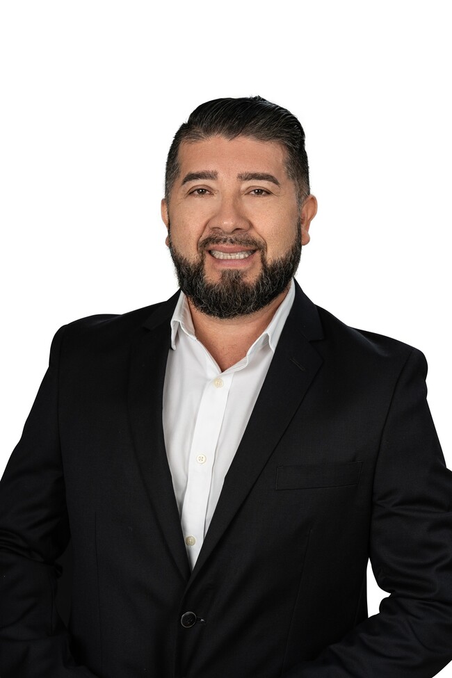 Agent Photo