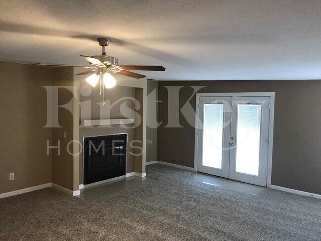 6025 W Evans Dr, Glendale, AZ 85306 - photo 6