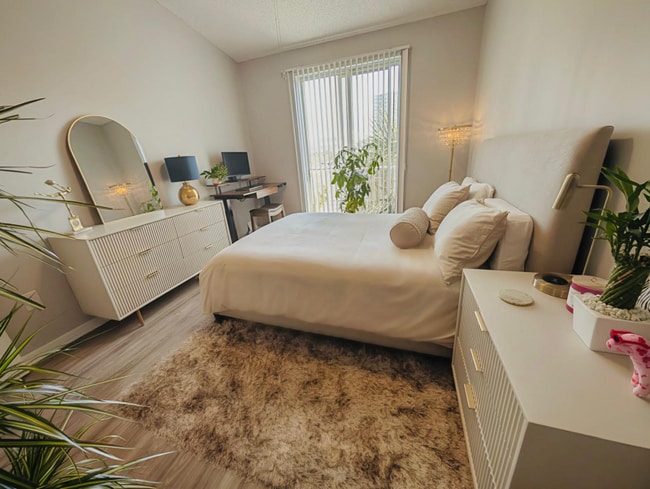 252 Three Islands Blvd, Hallandale Beach, FL 33009 - photo 2