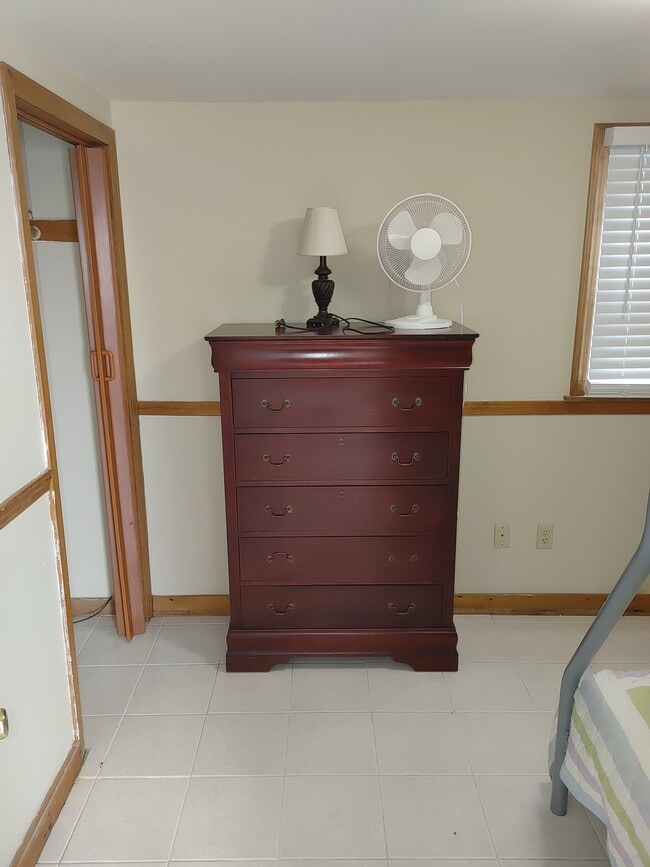 8 Highland Ave, Hampton, NH 03842 - photo 5