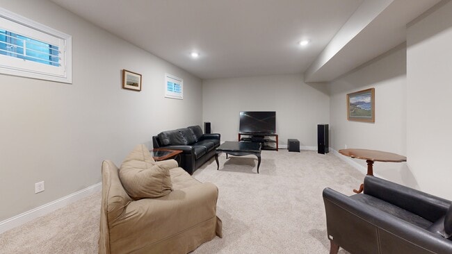 1104 Mccarron Ln, Union, KY 41091 - photo 3