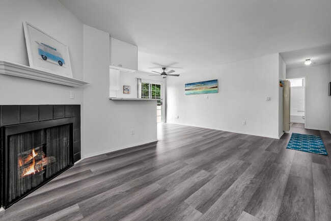 2400 Walnut Ave unit 6, Venice, CA 90291 - photo 5