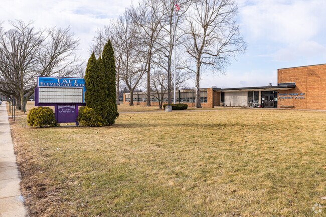 Taft Primary School has 345 students in grades K through 3.