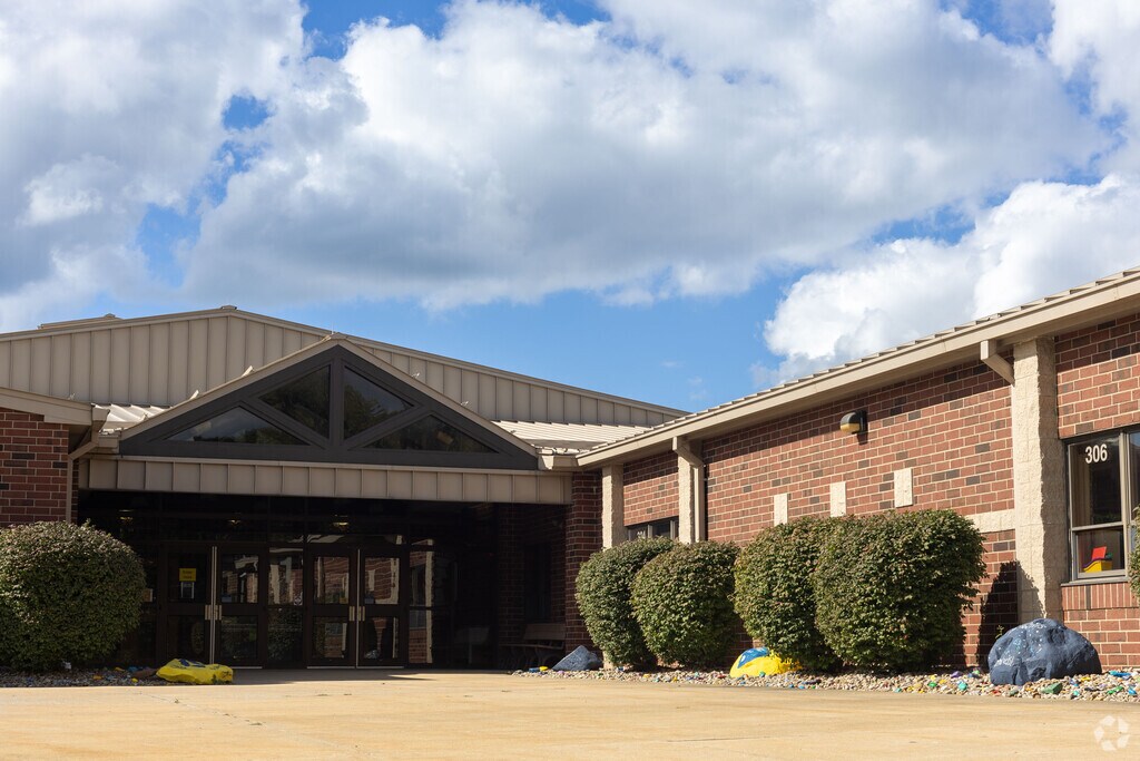 Henry Defer Intermediate Elementary School provides education in the neighborhood 
Streetsboro