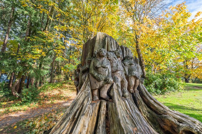 Check out the wood carvings at Dottie Harper Park in Linde Hill Park.