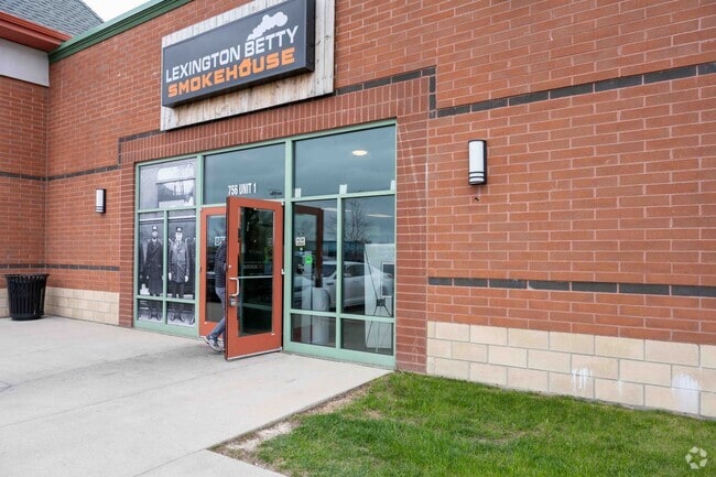 Lexington City Smoke House Restaurant is great place with delicious food.