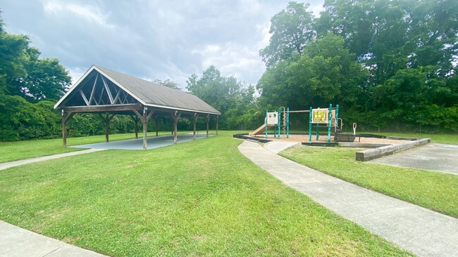 Thomson Villas Apartments, Thomson, GA 30824 - photo 4