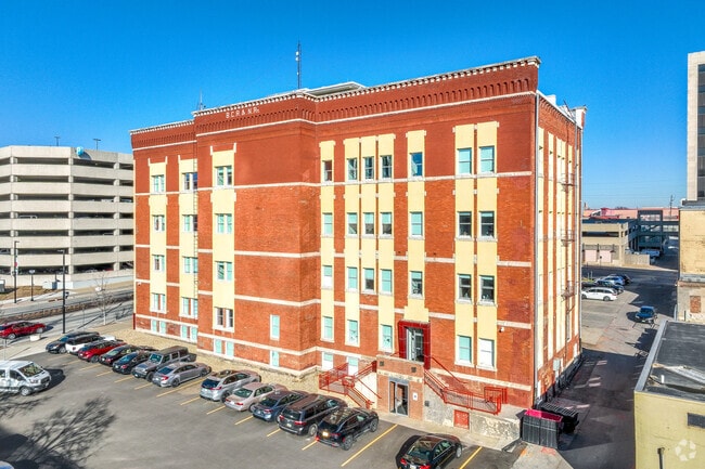 Pullman Lofts - Downtown Cedar Rapids.  Parking and Utilities Included!, Cedar Rapids, IA 52401 - photo 3