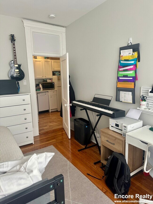 38 Hemenway St unit 25, Boston, MA 02115 - photo 6