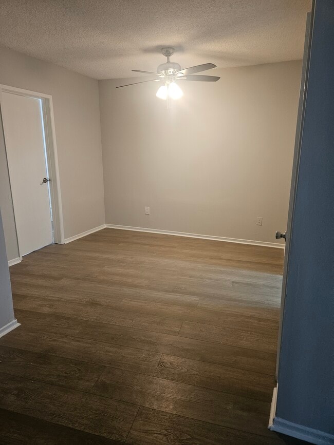 Canyon Gardens, Sherman Oaks, CA 91607 - photo 4