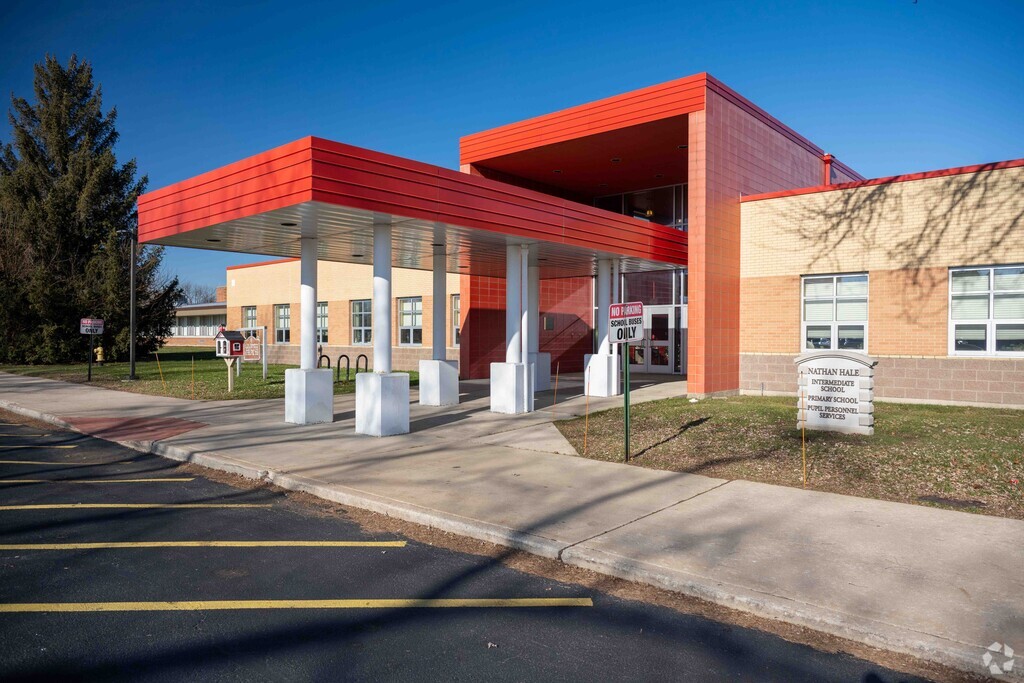 Nathan Hale Primary School has approximately 401 students that attend the school.