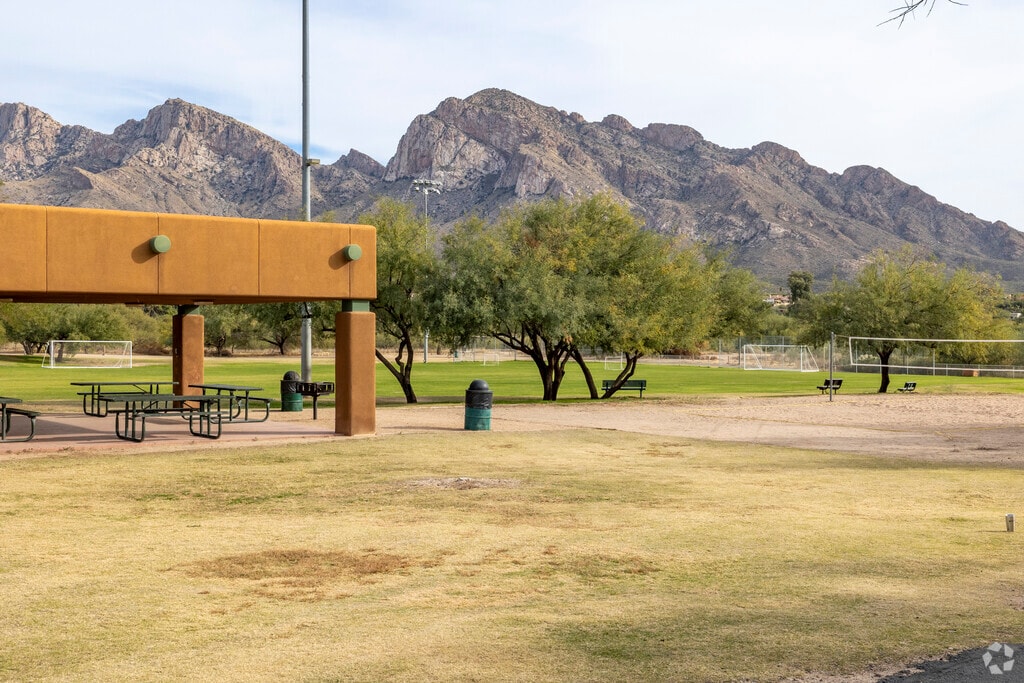 Canada Del Oro Riverfront Park Activities