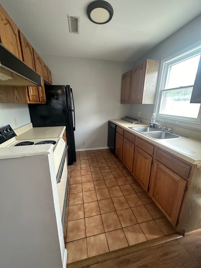 605 S Main St, Dupo, IL 62239 - photo 2