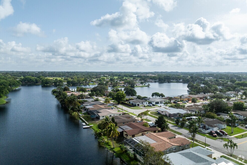 Rainbow Lakes_568201_MB_061125