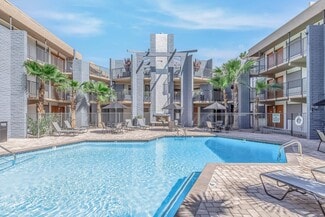 1350 E Thomas Rd, Phoenix, AZ 85014