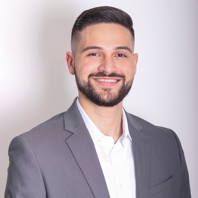 Agent Photo