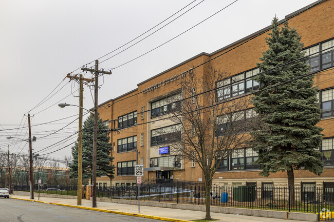 Roosevelt School 10
