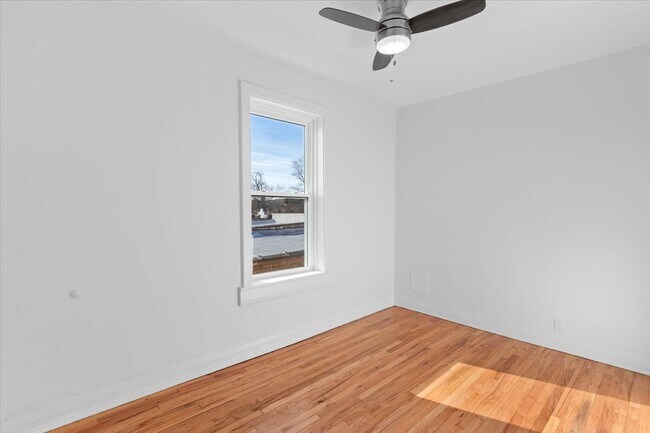 4343 N Spaulding Ave unit 2, Chicago, IL 60618 - photo 6