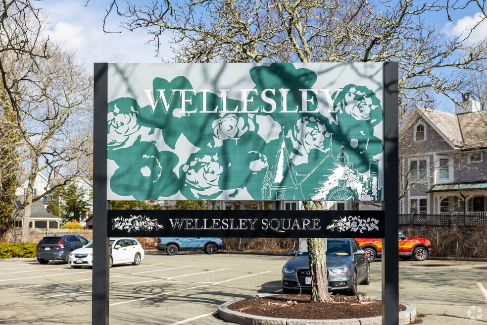 Wellesley Square
