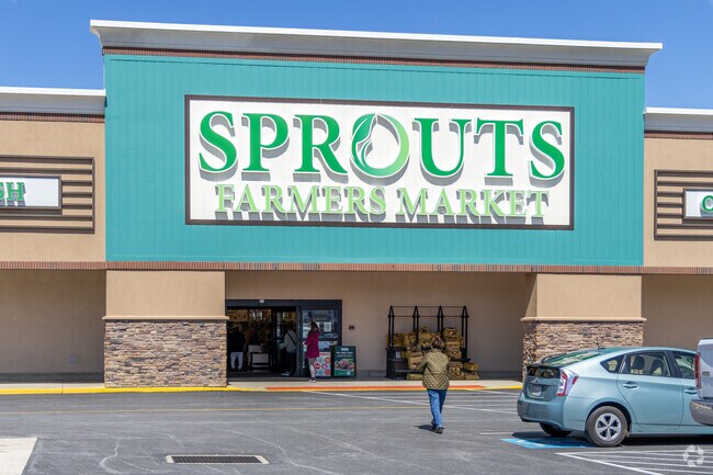 Sprouts is one of the largest organic grocery store in Northwest York.