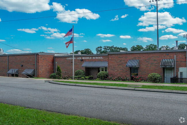 Gordon Lee High School is an above average, public school located in Chickamauga, GA.