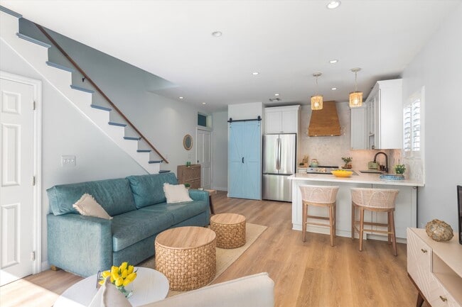 634 Louisa St, Key West, FL 33040 - photo 3