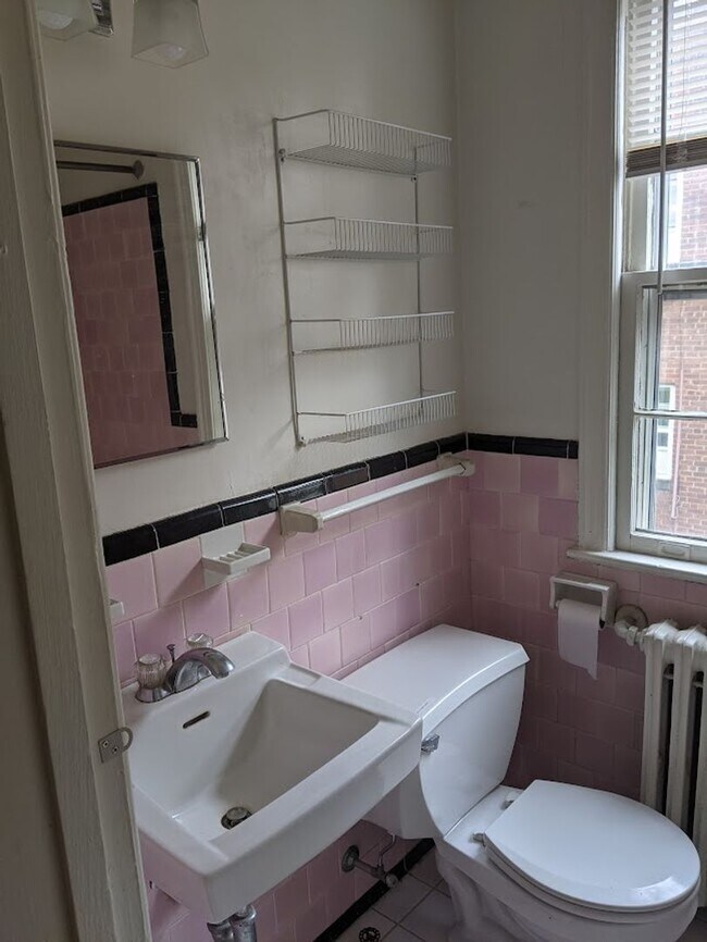 4025 Davis Place NW unit 3, Washington, DC 20007 - photo 7