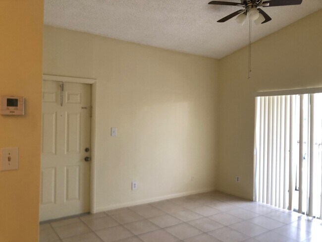 601 Cypress Lake Blvd unit G14, Deerfield Beach, FL 33064 - photo 2