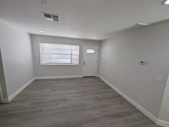 12812 129th Ave, Largo, FL 33774 - photo 7