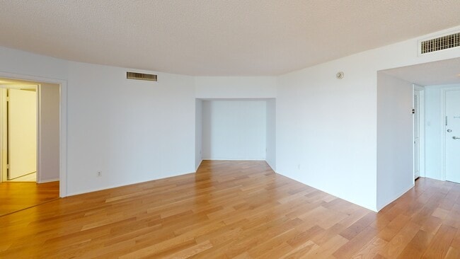 Regency House unit 403, Sarasota, FL 34236 - photo 2