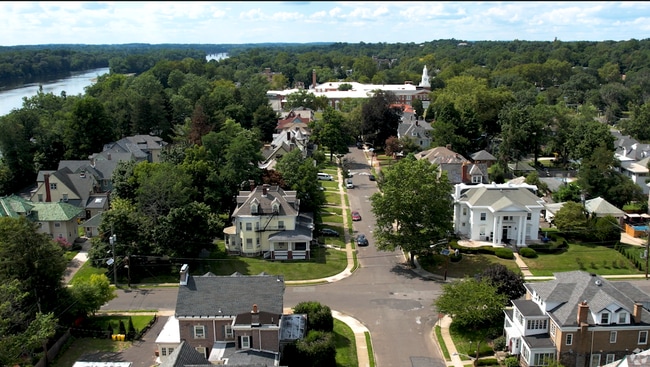 IdaHosston_541867_JB_101725_V1