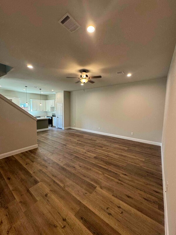 721 N Jefferson St unit 1195, Pilot Point, TX 76258 - photo 2