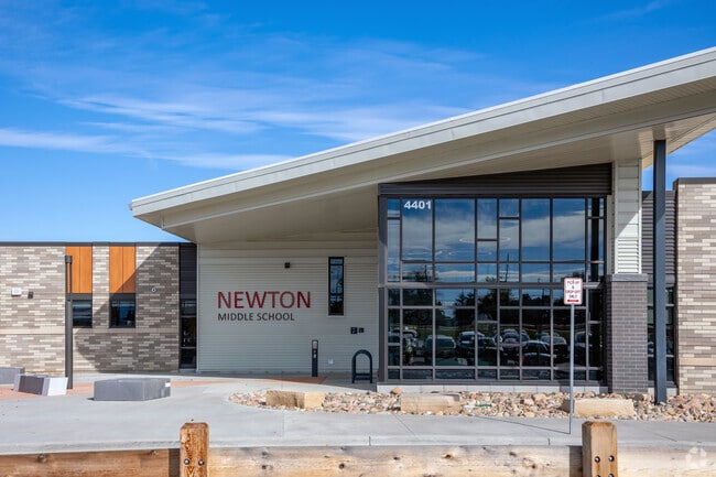 Newton Middle School receives an A from Niche.