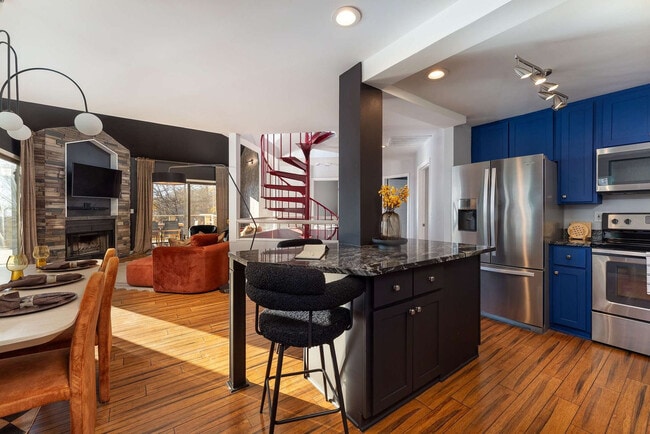 585 Granny Lewis Ln unit ID1351724P, Mars Hill, NC 28754 - photo 4