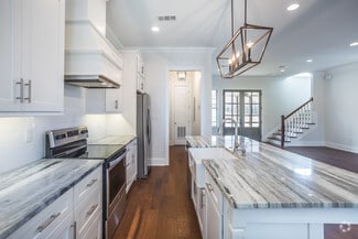 157 Stricklin Lake Dr, Oxford, MS 38655