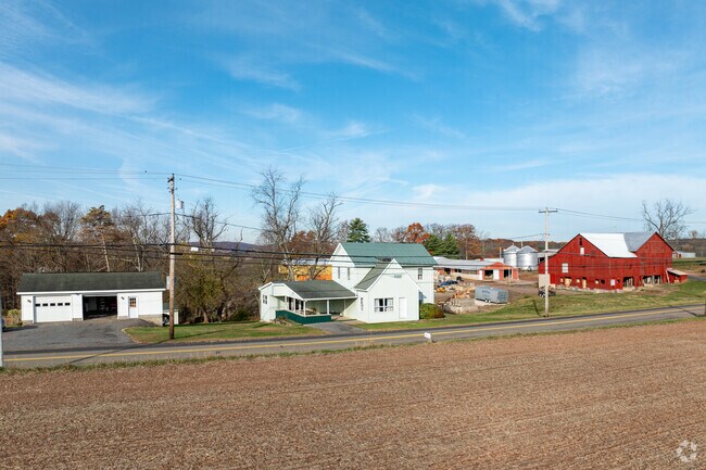 There is a great variety of home options for prospective buyers moving to Mount Pleasant Columbia.