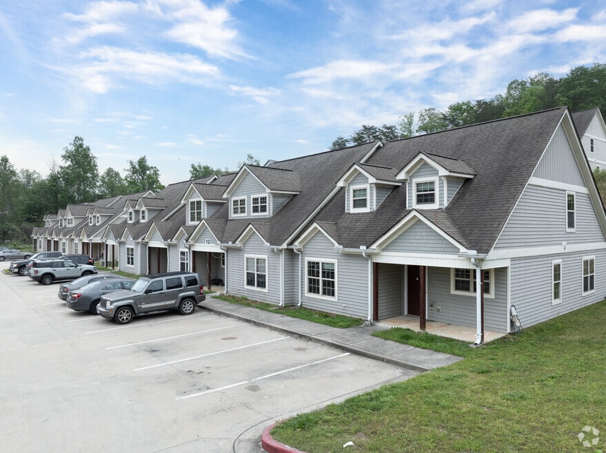 University Heights, Dahlonega, GA 30533 - photo 1