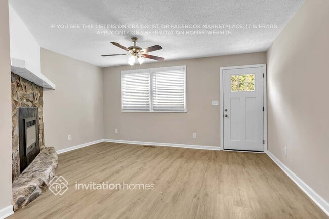 353 Simca St SE, Atlanta, GA 30354 - photo 2