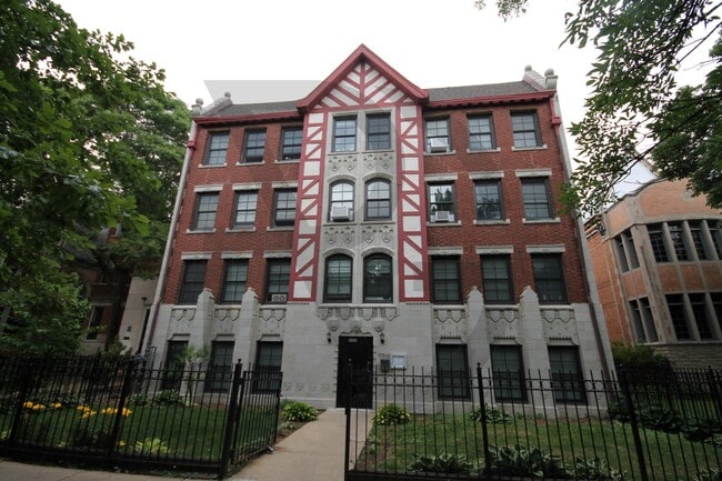 2423 N Kedzie Blvd unit 2430-104, Chicago, IL 60647 - photo 2