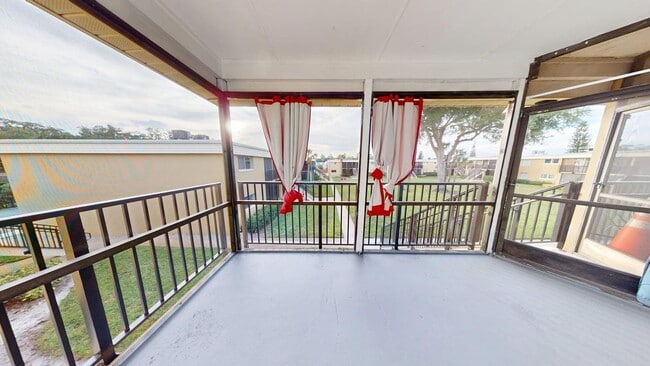 1000 Lake of the Woods Blvd, Fern Park, FL 32730 - photo 5