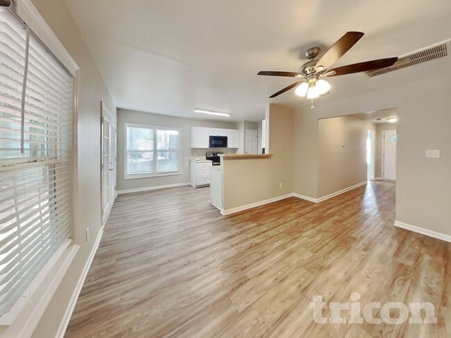 128 Randolph Dr, Clayton, NC 27520 - photo 3