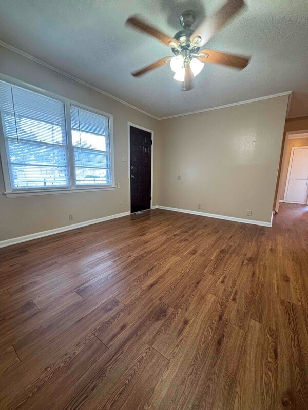 1022 Donald St, Waco, TX 76705 - photo 3