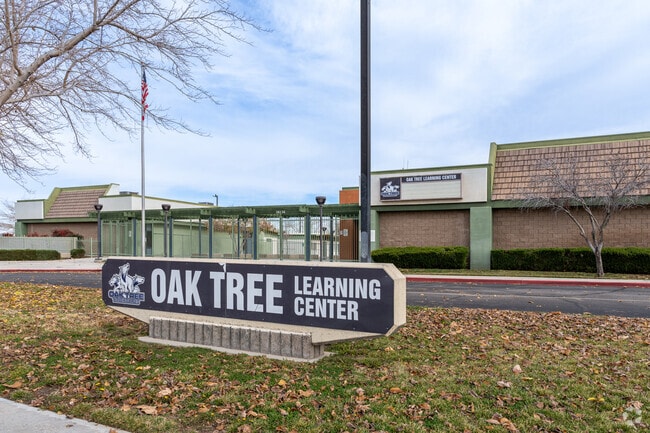 The student-teacher ratio at Oak Tree Community Day School is 4:1.