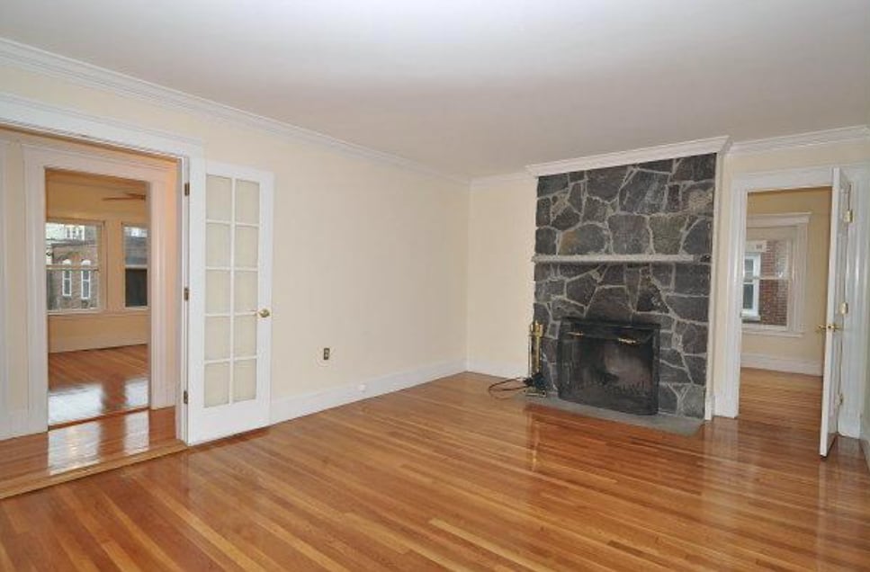 25-27-27 Crosby Rd unit 2, Newton, MA 02467 - photo 1