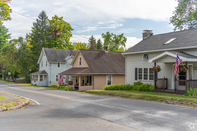 A variety of home styles can be found around Clintondale.